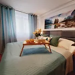 2 Sypialnie Z Kuchnia - 200 Metrow Od Morza Apartman