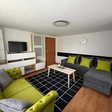 2 Sypialnie Z Kuchnia - 200 Metrow Od Morza Apartment *