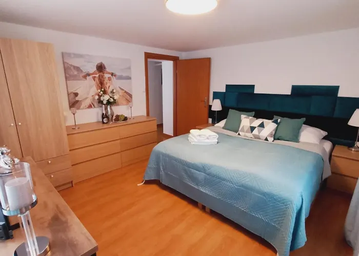 2 Sypialnie Z Kuchnia - 200 Metrow Od Morza *